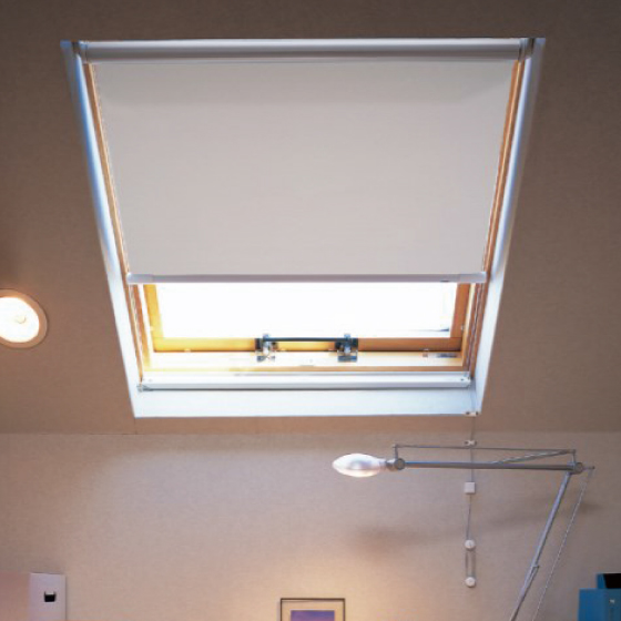 トップライト用ロールスクリーン★